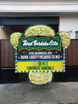 Papan Bunga Duka di Sarmi Timur