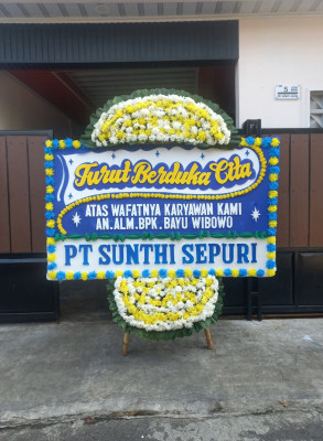 Papan Bunga Duka di Sarmi Timur