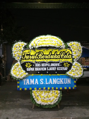 Papan Bunga Duka di Sarmi Timur